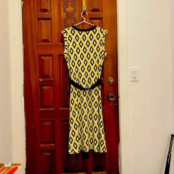 Anne Klein Wrap style Dress size L - Picture 2 of 4